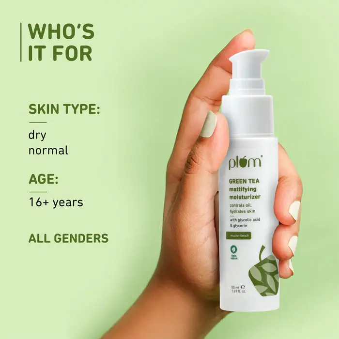 gel texture of Plum Green Tea Mattifying Moisturizer